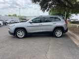 Used 2016 Jeep Cherokee Latitude w/ Safety/Convenience Group image 4