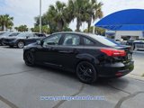 Used 2016 Ford Focus SE w/ Equipment Group 201A image 3