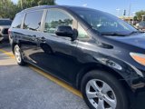 Used 2015 Toyota Sienna LE image 3