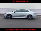 Certified 2021 Toyota Camry SE image 2