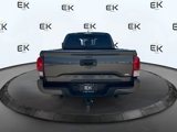 Used 2018 Toyota Tacoma TRD Off-Road image 4