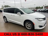 Used 2018 Chrysler Pacifica Limited image 4