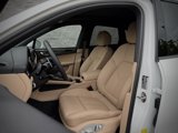 New 2025 Porsche Macan image 5