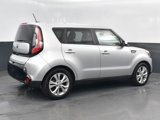 Used 2016 Kia Soul + image 2