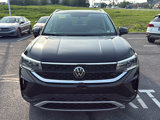 Used 2022 Volkswagen Taos SE image 2