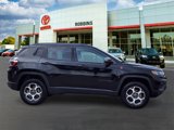 Used 2022 Jeep Compass Trailhawk w/ Trailhawk Convenience Group image 3