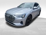 Used 2022 Audi e-tron Premium image 2