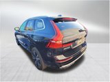 Certified 2022 Volvo XC60 B5 Inscription w/ Advanced Package image 3