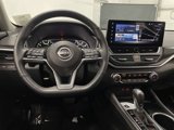 Used 2023 Nissan Altima 2.5 SR w/ SR Premium Package image 5