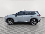 Used 2021 Nissan Rogue Platinum image 4