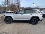 New 2025 Jeep Grand Cherokee Altitude image 3