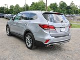 Used 2018 Hyundai Santa Fe SE image 2