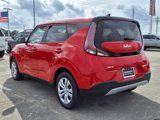 Used 2023 Kia Soul LX image 2