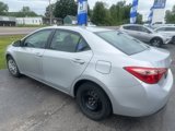Used 2018 Toyota Corolla LE image 2