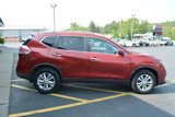 Used 2016 Nissan Rogue SV image 3