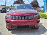 Used 2017 Jeep Grand Cherokee Altitude image 2