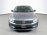 Used 2013 Volkswagen Passat TDI SEL Premium image 2