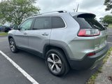 Used 2020 Jeep Cherokee Limited image 3