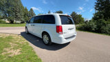 Used 2019 Dodge Grand Caravan SE image 3