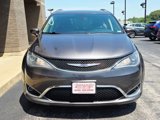 Used 2020 Chrysler Pacifica Touring-L image 2