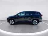Used 2018 Toyota Highlander AWD V6 image 4