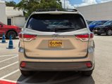 Used 2015 Toyota Highlander Limited image 5