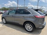 Used 2023 Ford Edge SEL image 5