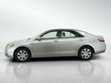 Used 2009 Toyota Camry LE image 2