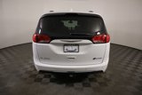 Used 2018 Chrysler Pacifica Touring-L image 5