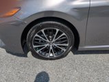 Used 2020 Toyota Camry SE image 2