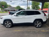 Used 2019 Jeep Cherokee Limited image 4