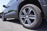 Certified 2020 GMC Acadia SLT w/ Driver Alert Package II image 6