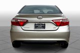 Used 2016 Toyota Camry SE image 4