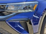 Certified 2024 Volkswagen Taos SE image 5
