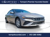 New 2025 Hyundai Elantra SE image 2