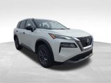 Used 2023 Nissan Rogue S image 2