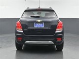 Used 2021 Chevrolet Trax LT w/ Premium Seat Package image 2