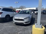 Used 2018 Ford Focus SEL w/ Cold Weather Package image 4