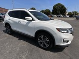 Certified 2017 Nissan Rogue SL image 3