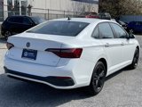Certified 2022 Volkswagen Jetta SE image 4
