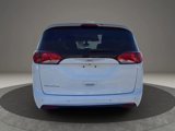 Used 2020 Chrysler Pacifica Touring-L image 5