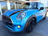 Used 2019 MINI Cooper 2-Door Hardtop w/ Signature Upholstery Package image 2