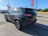 Used 2018 Jeep Cherokee Trailhawk w/ Cold Weather Group image 5