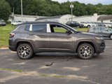 Used 2024 Jeep Compass Limited w/ Sun and Sound Group image 2