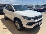Used 2022 Jeep Compass Latitude image 4