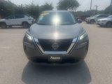 Used 2023 Nissan Rogue SV image 3