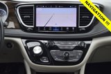 Used 2022 Chrysler Pacifica Limited w/ Uconnect Theater Family Group image 4