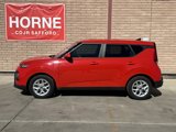 Used 2022 Kia Soul LX w/ Technology Package image 2