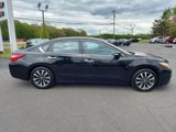Used 2016 Nissan Altima 2.5 SL w/ Moonroof Package image 4