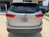 Used 2019 Toyota Highlander XLE image 4